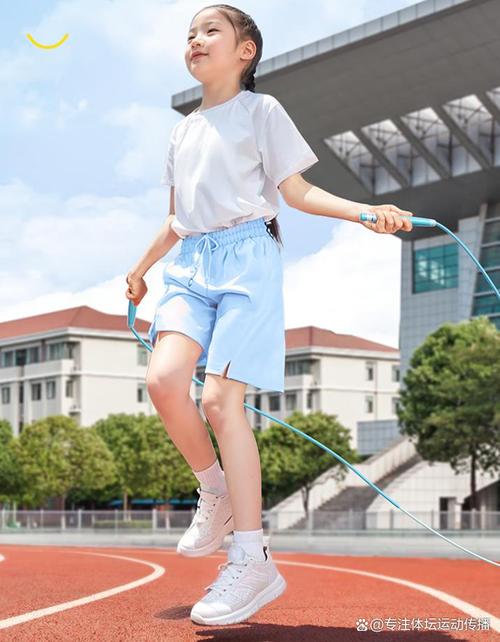 中国小学生如何在跳绳世界杯上创造纪录?