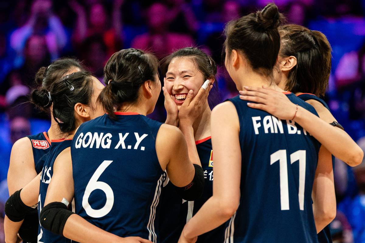 2019女排世界杯中国对美国比分是多少？